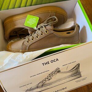 NWT Cariuma OCA Low Gum Burnt Sand Canvas Sneaker / Womens 9 (40)